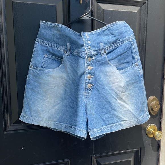 Denim Republic Denim shorts.size juniors 13/14. - Picture 1 of 8